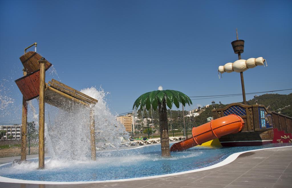 Hotel Europa Splash & Spa Мальграт-де-Мар Экстерьер фото
